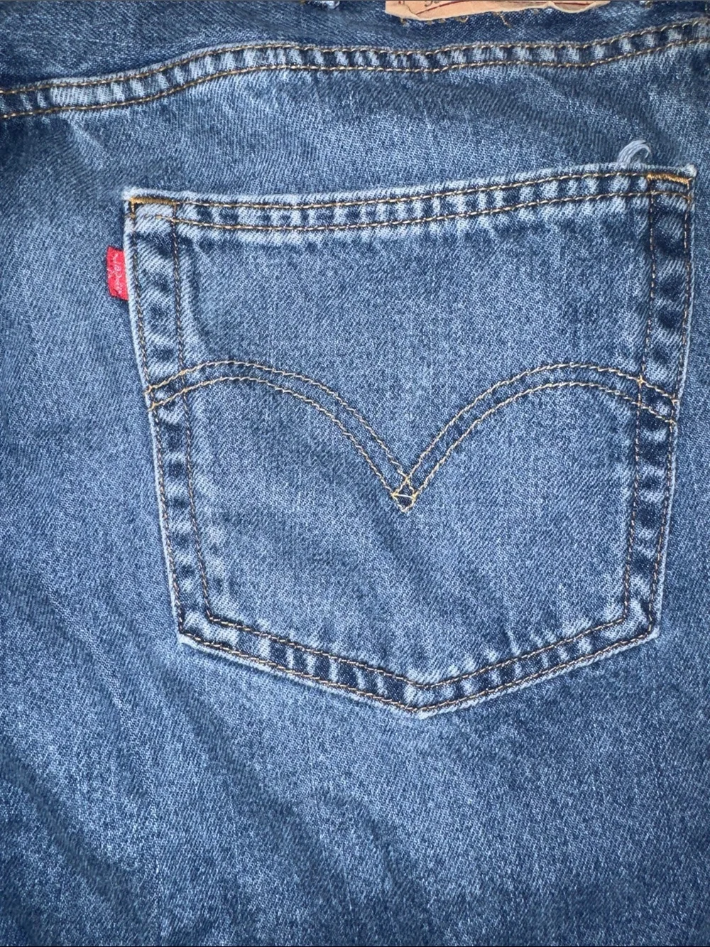 Levis straight leg
